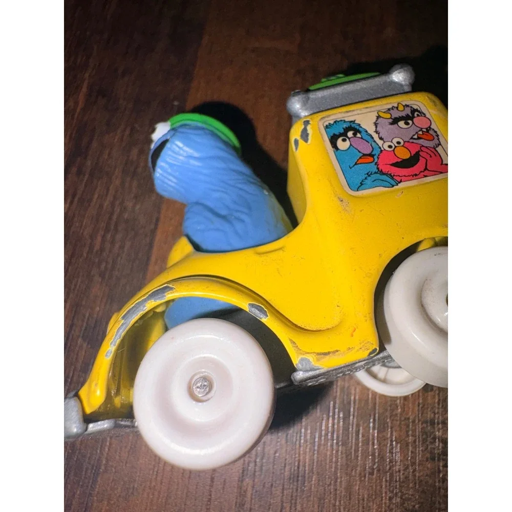 Vtg‎ 1983 Playskool Sesame Street Cookie Monster Driving Taxi Diecast Car Rare